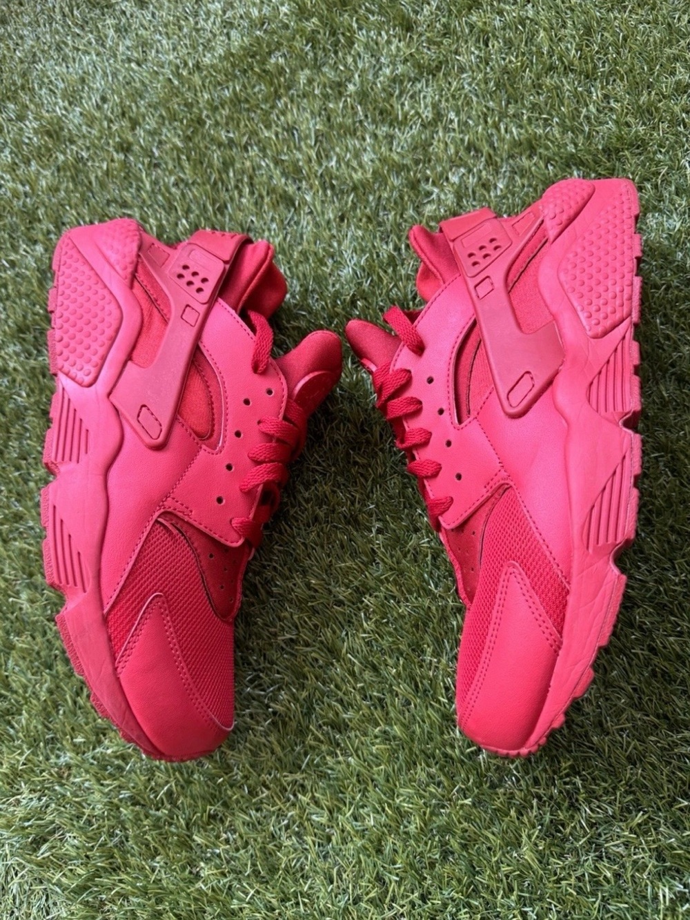 Nike Mens All-Red Athletic Sneakers size 10.5